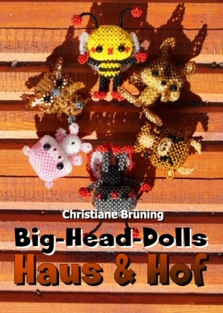 Big-Head-Dolls - Haus und Hof
